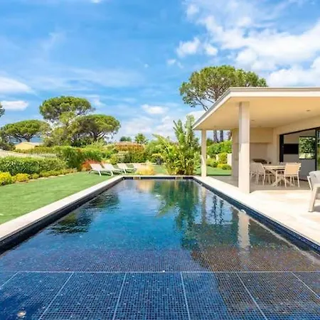 Villa Aragon, Center And Beaches