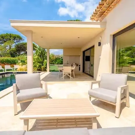 Villa Aragon, Center And Beaches